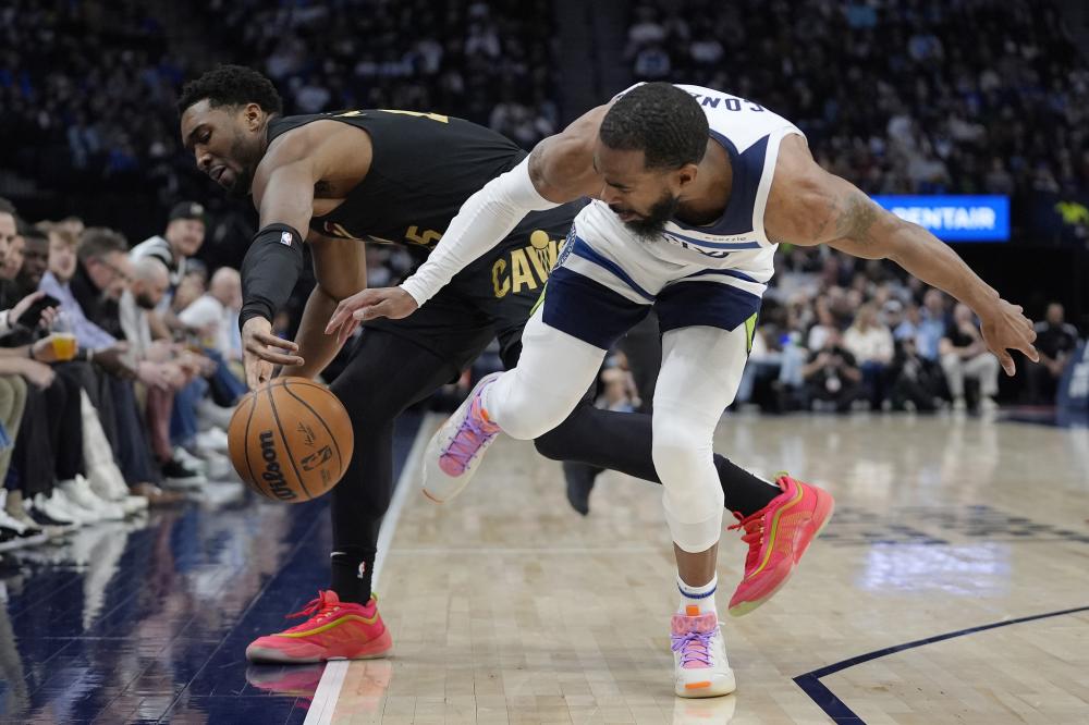 方面进行深 方面进行深