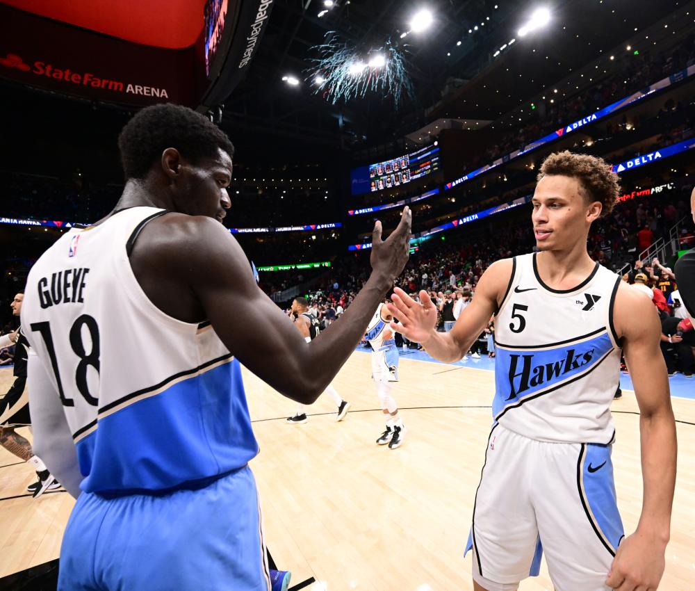 明对比的是 明对比的是