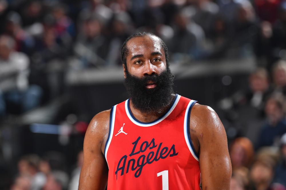 尼对边路球 尼对边路球